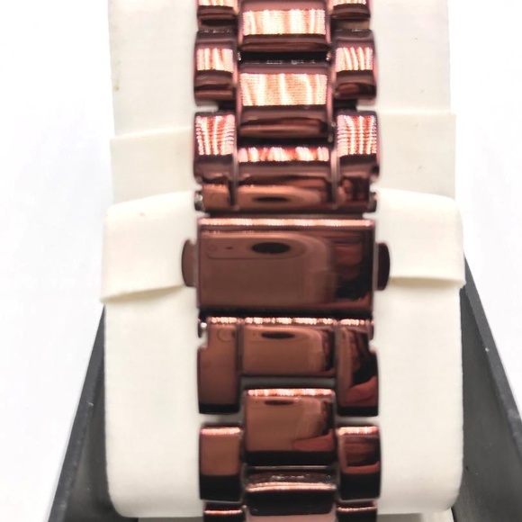 AccuTIME Women's Scoop Quartz Bracelet Watch - Picture 5 of 6